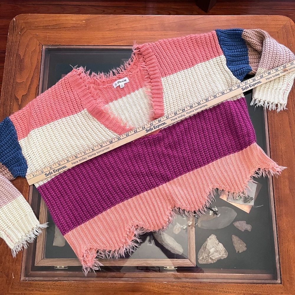 Macaron Cropped Sweater Colorful Small But really an XL Colorful - Picture 11 of 16